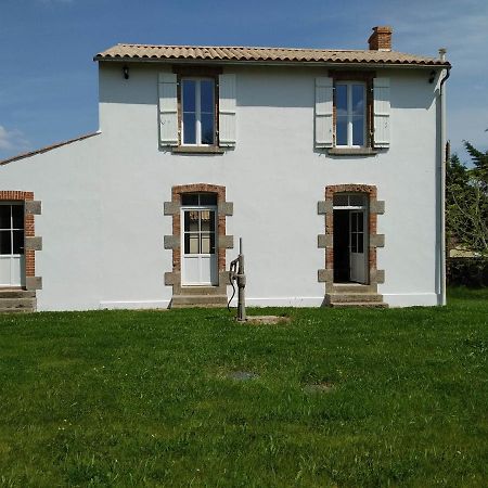 Gite De La Percoterie Le Champ-Saint-Pere Exterior foto
